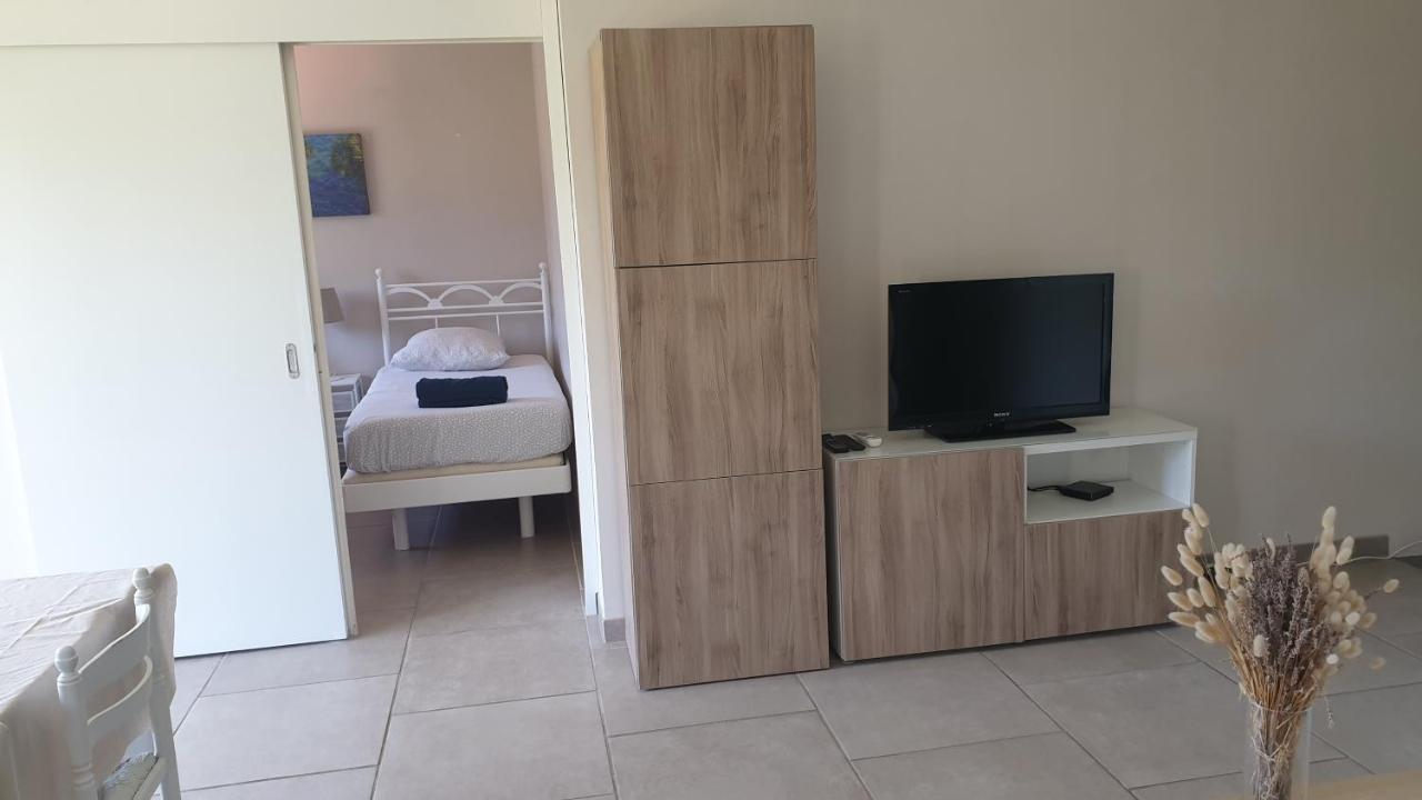 Agroparc-Appartement Climatise 4 Pers อาวีญง ภายนอก รูปภาพ
